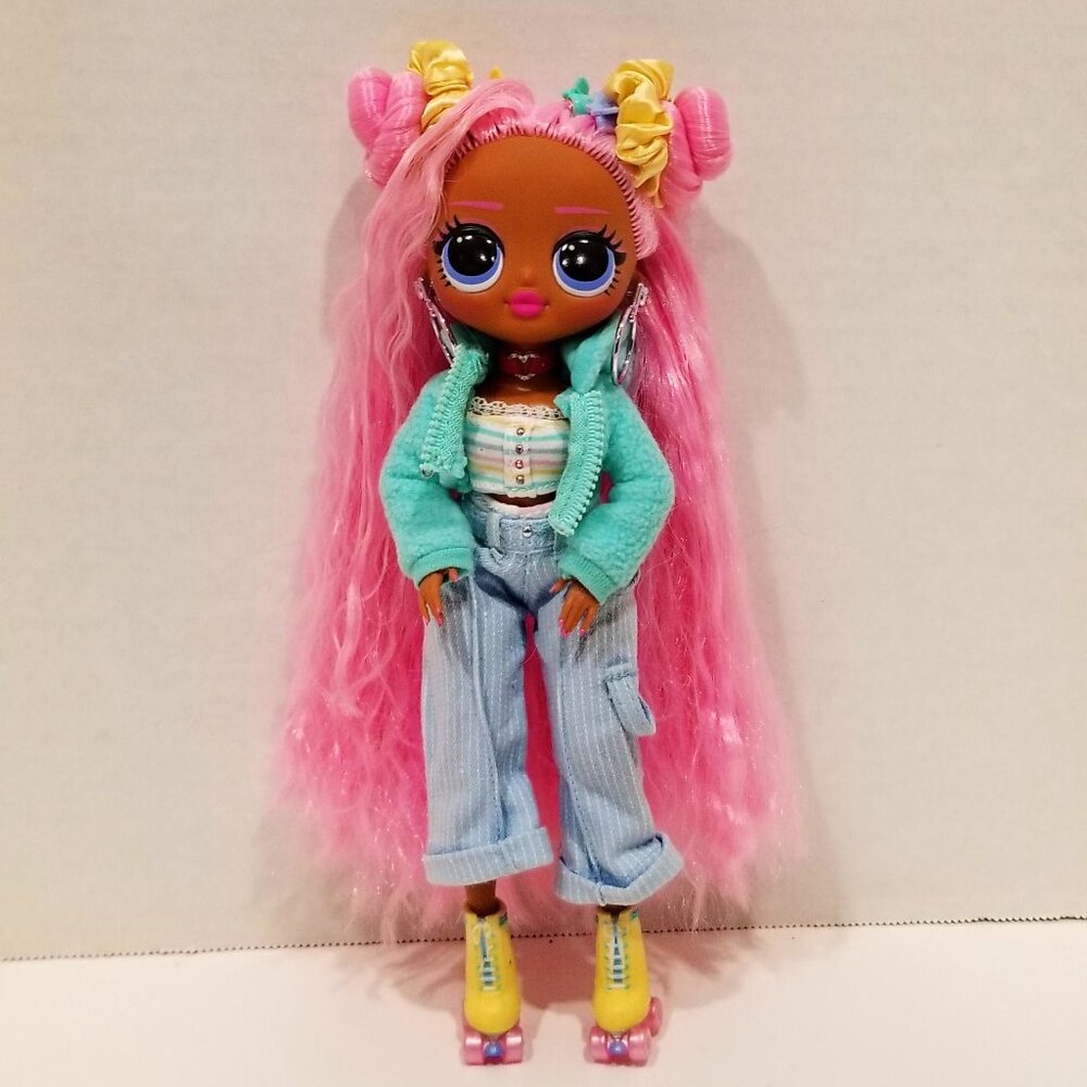 L.O.L. Surprise! O.M.G. Sunshine Gurl Doll & Accessories, EUC